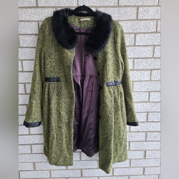 Darling Brand Green Wool Jacket with Black Faux Fur Trim - Picture 4 of 8